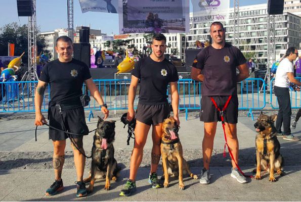 La Guardia Real participa en la Perrotón Madrid 2017