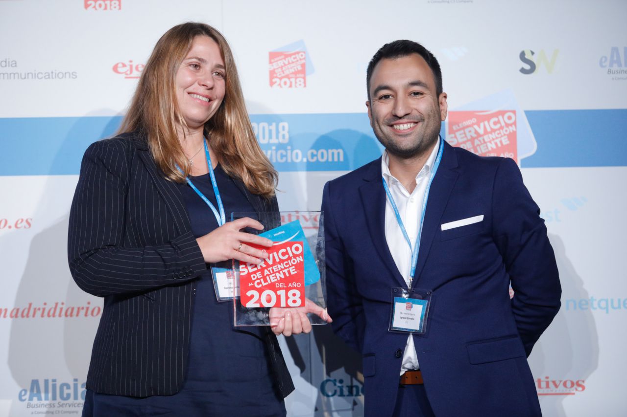 Elegido Servicio de Atención al Cliente del Año 2018 en la categoría de Hosting: 1&1 INTERNET ESPAÑA. Recoge el premio Ignacio Quintela, Head of Operations España y México de 1&1 Internet España.