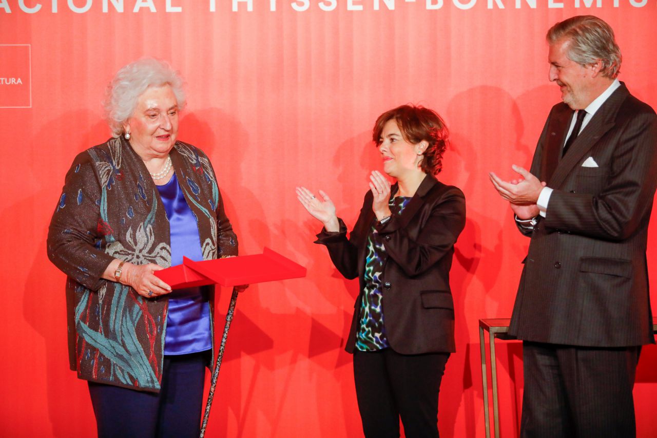 La hermana del rey emérito, Don Juan Carlos, Pilar de Borbón, recibe un reconocimiento.