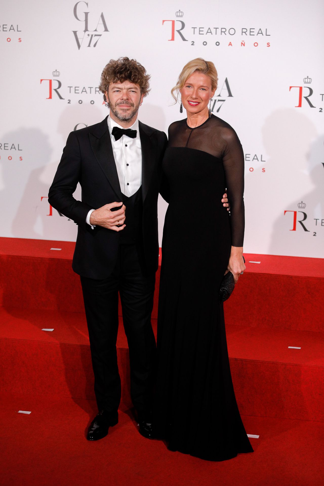 Anne Igartiburu junto a su marido