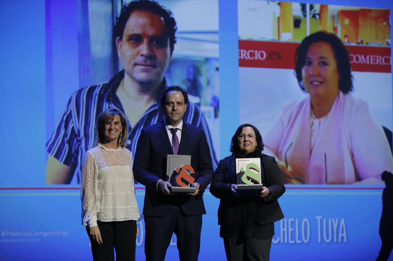 Arturo Checa de Las Provincias y Chelo Tuya de El Comercio ganan ex aequo el premio al Mejor Trabajo Periodístico
