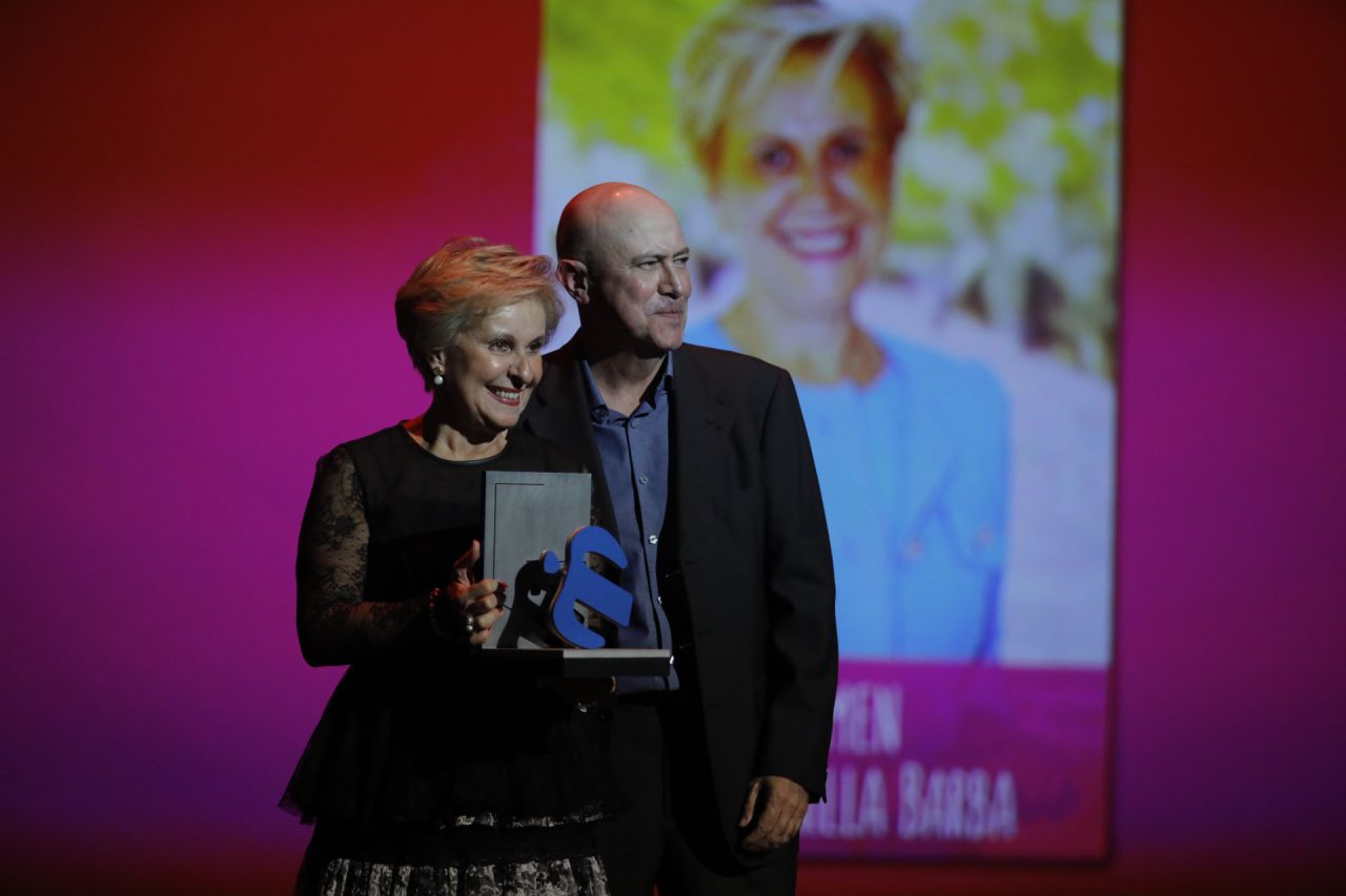 El Premio Especial del Jurado a la Personalidad más relevante recayó en la diputada Carmen Quintanilla Barba 