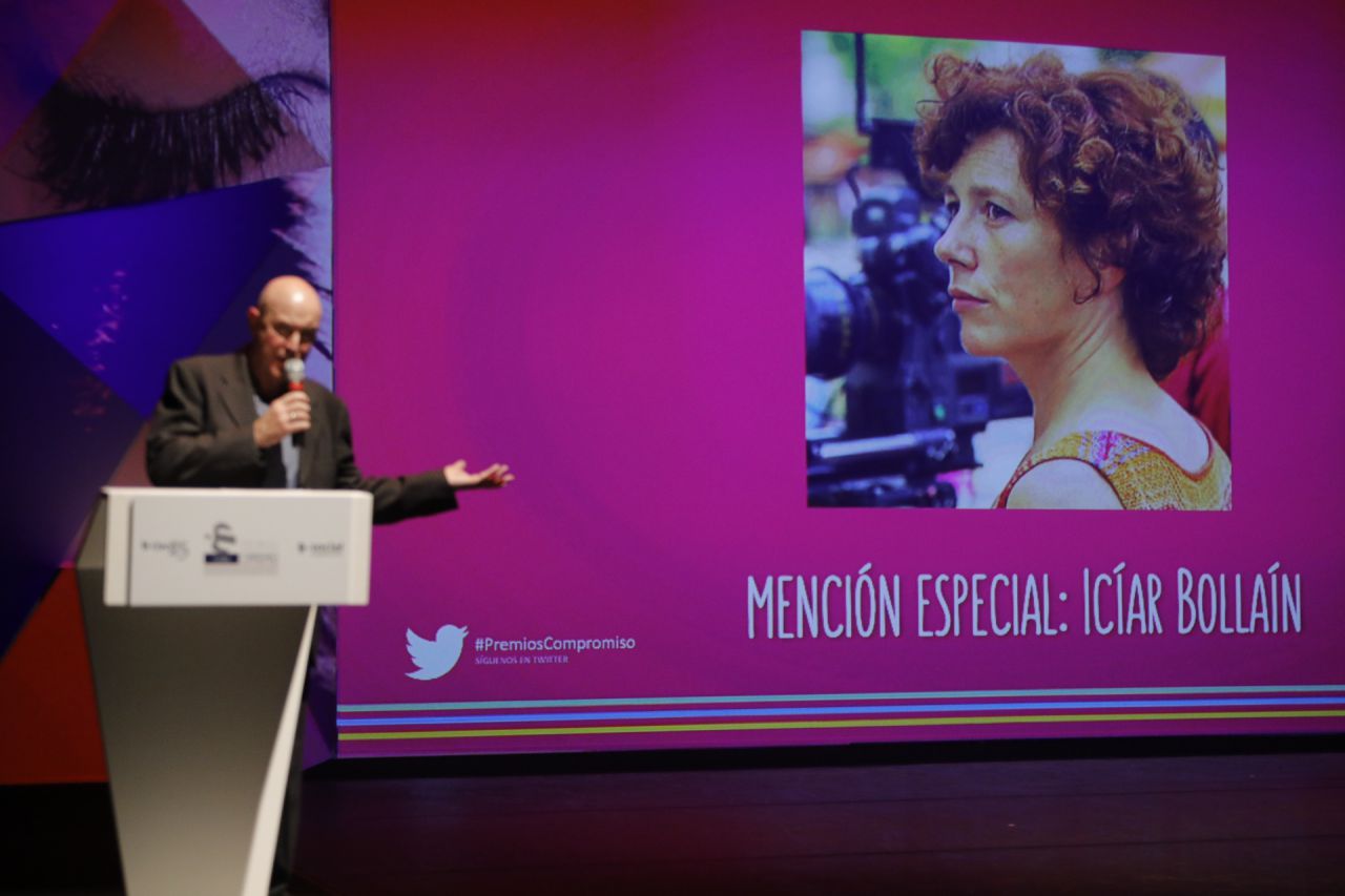 El jurado, compuesto tanto por personalidades del mundo institucional como de la sociedad civil, concedió una mención especial a la cineasta Icíar Bollaín 