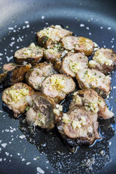 Riñones de cordero lechal a la parrilla de carbón