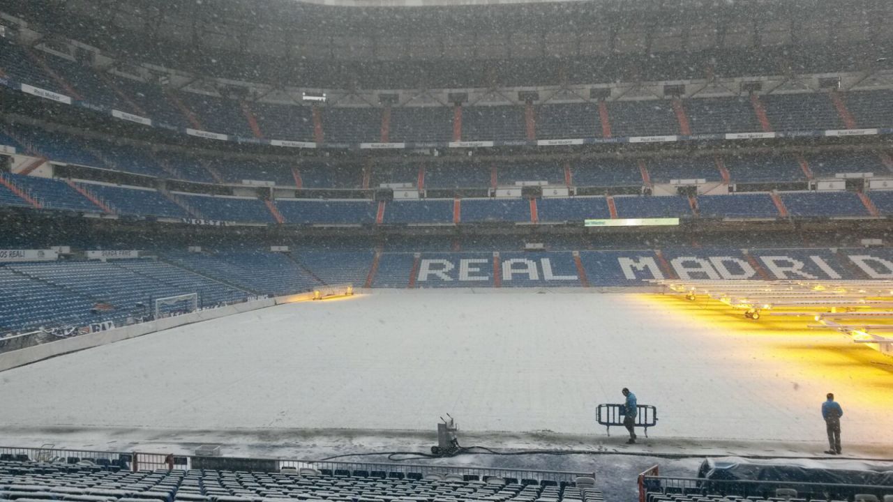 Santiago Bernabéu nevado