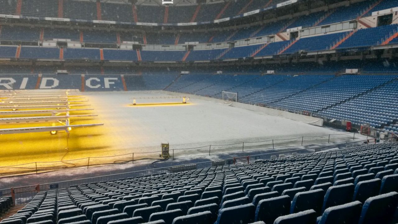 Santiago Bernabéu nevado