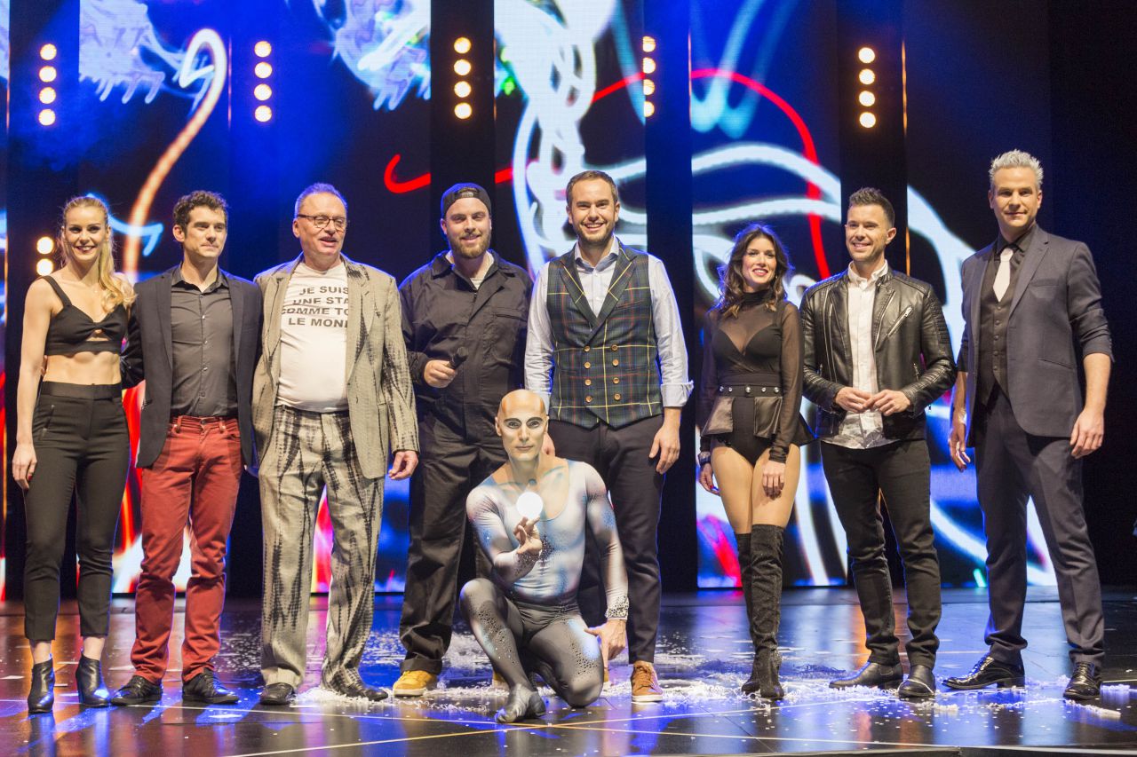 Equipo técnico y artístico del VIII Festival de Magia