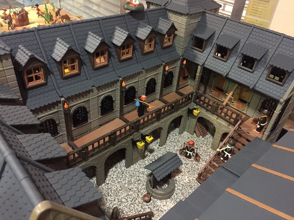 El Mercado del Juguete recrea diversos momentos históricos con más de 1.000 figuras de Playmobil