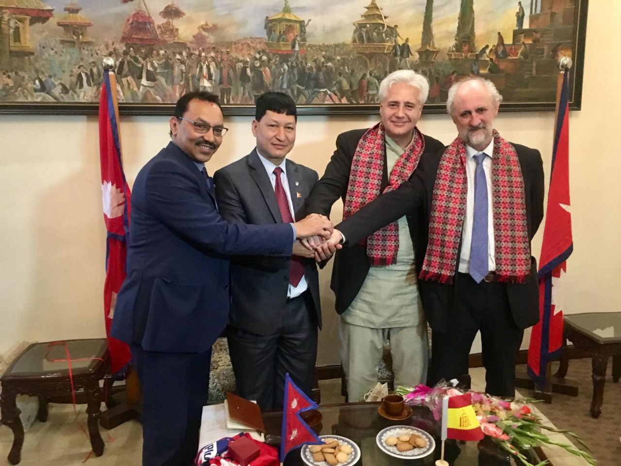  recepción oficial en el ayuntamiento de Katmandú a la comitiva del Ayuntamiento de Madrid.