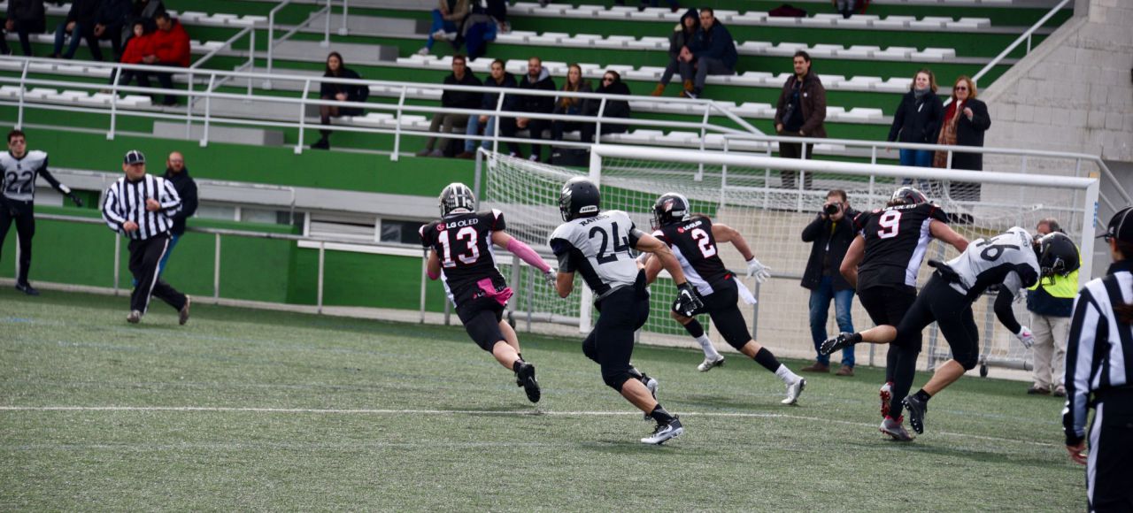 Black Ravens vs Black Demons
