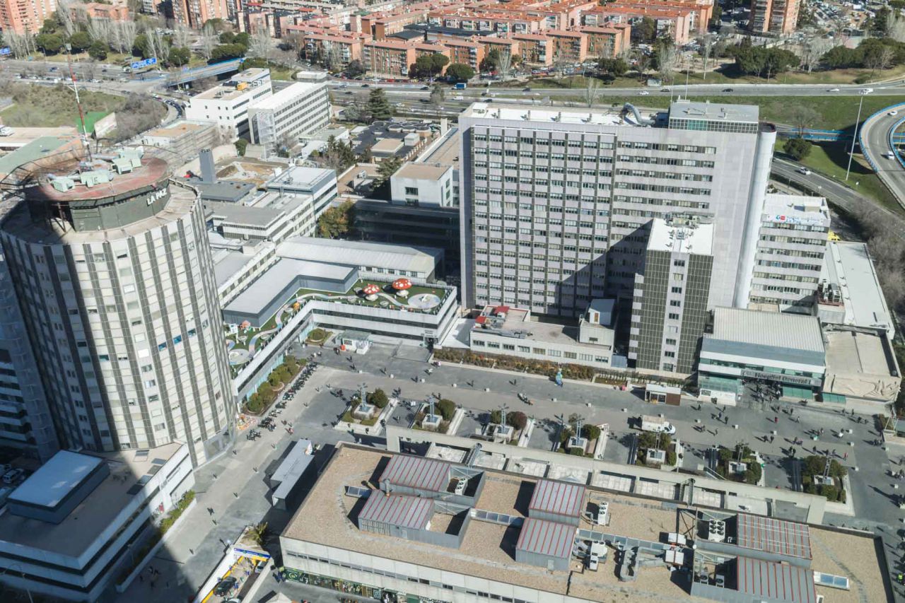 Vistas del hospital La Paz desde la Torre Espacio.
