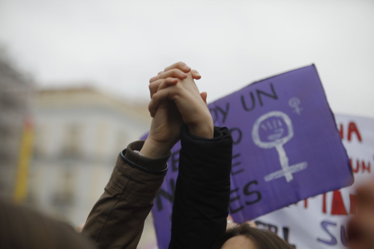 Concentración de mujeres estudiantes en la Puerta del Sol.
