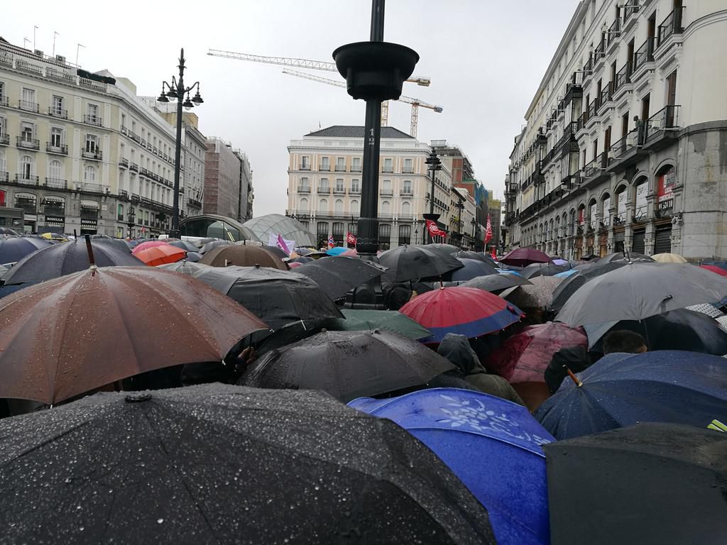 Miles de jubilados se manifiestan por 