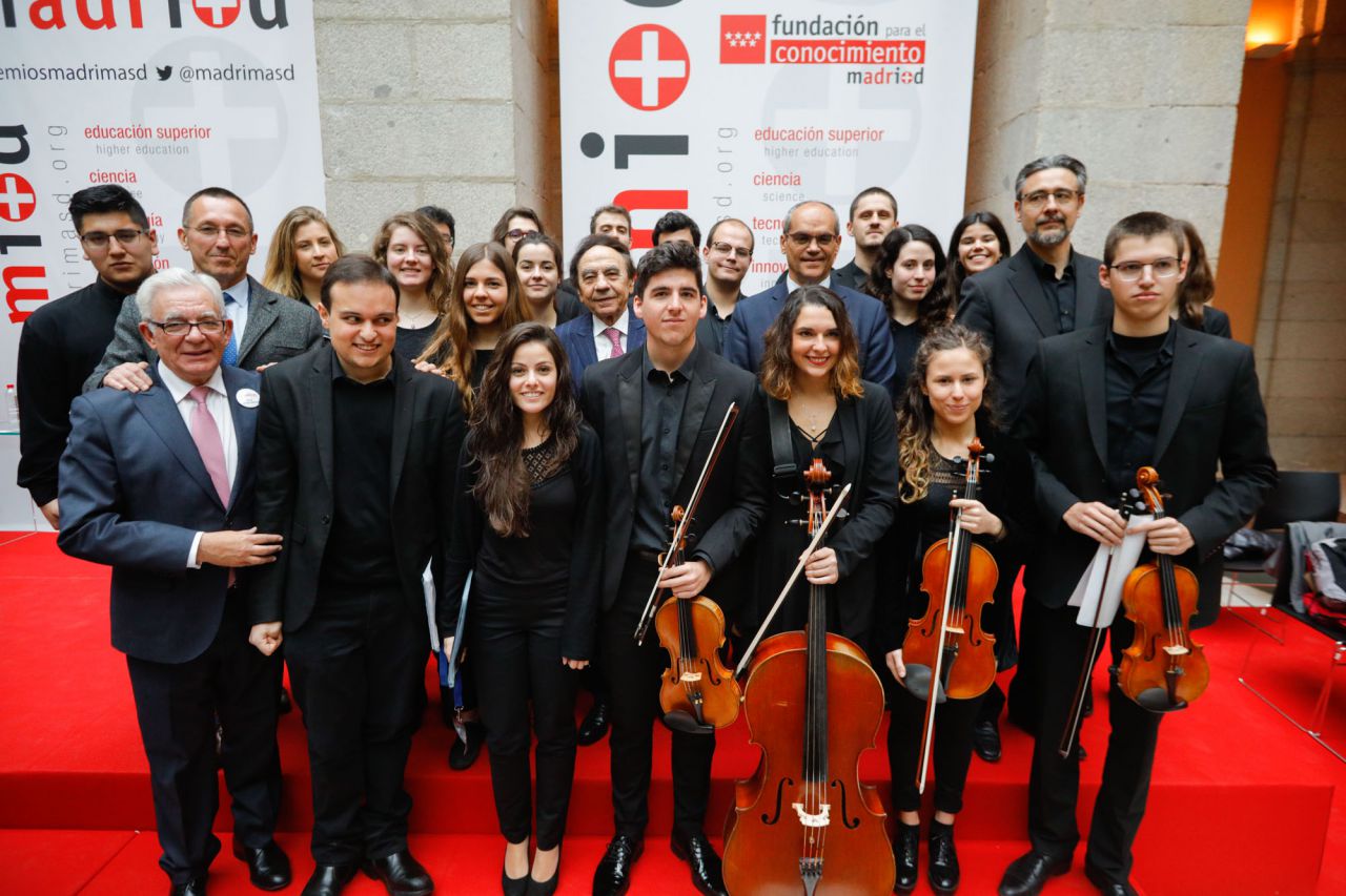 El cuarteto de cuerda y el coro de la universidad Alfonso X el Sabio ha actuado en el acto.