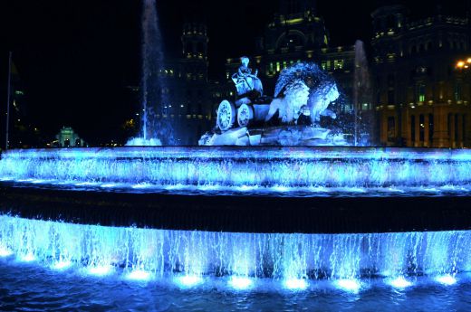Fuente de Cibeles en el Día del Autismo de 2017