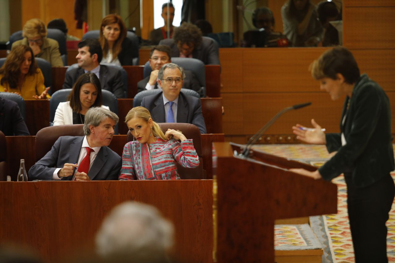 La presidenta de la Comunidad de Madrid, Cristina Cifuentes, comoarece a petición de los grupos de la oposición para que explique las circunstacias de su master en la universidad Rey Juan Carlos.