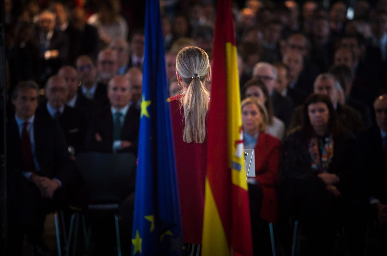 La coleta de Cristina Cifuentes ha sido una de sus señas de identidad.