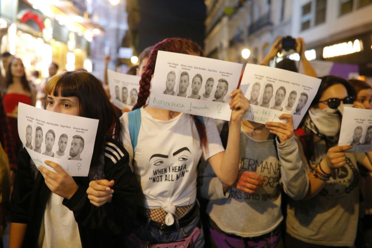 Cientos de personas se manifiestan en Madrid para pedir 