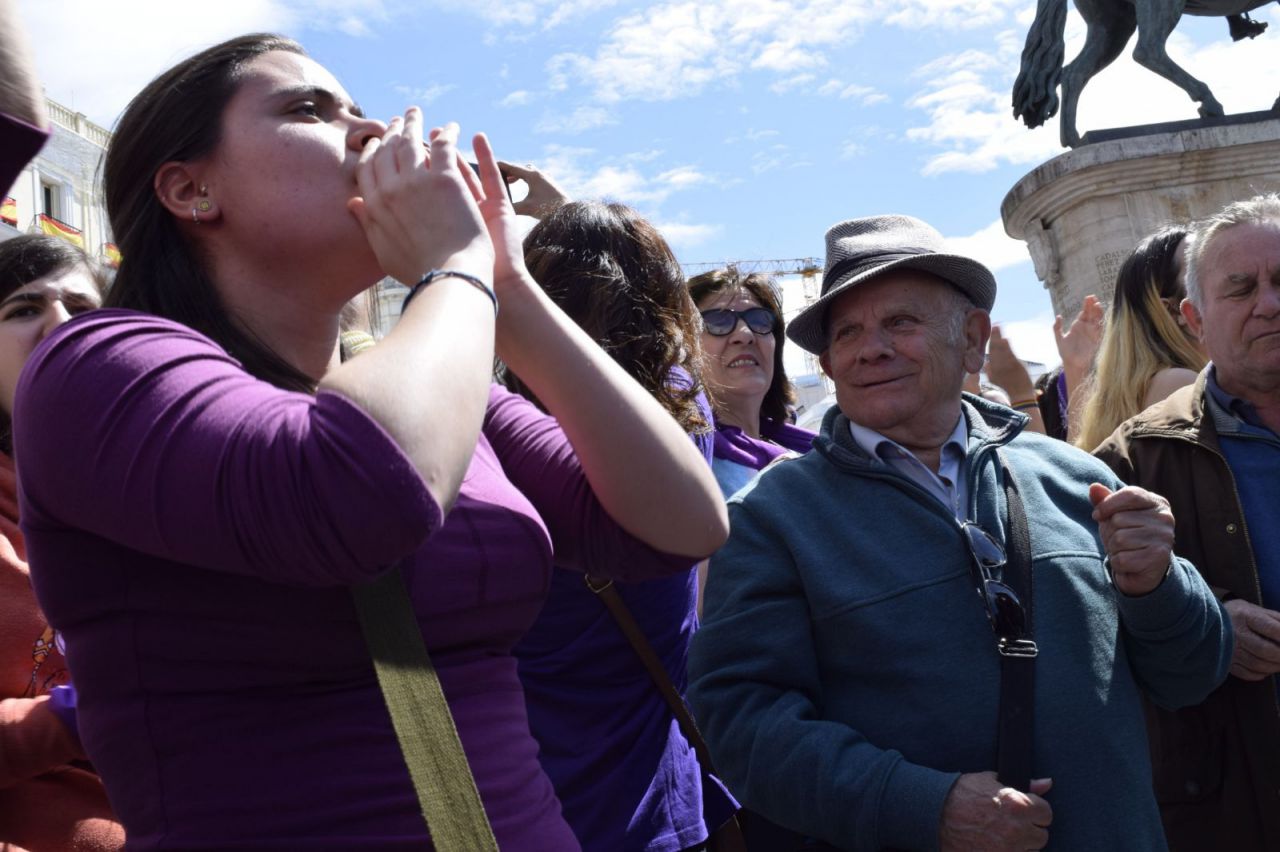 Protesta del colectivo feminista en la celebración del Dos de Mayo en la plaza de Sol.