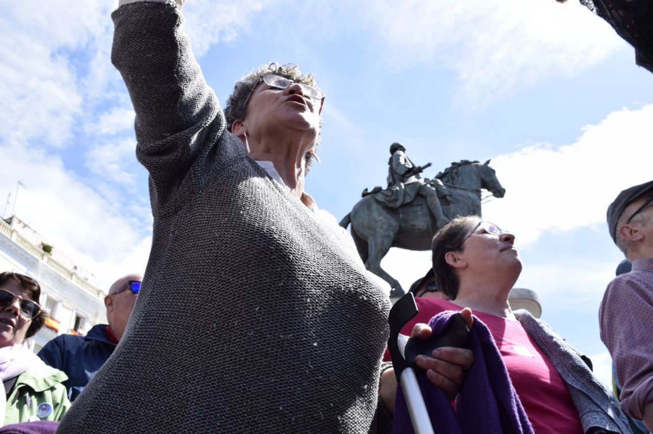 Protesta del colectivo feminista en la celebración del Dos de Mayo en la plaza de Sol.