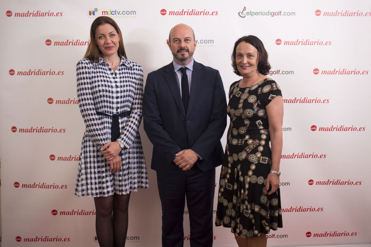 Lola Moreno, consejera de Políticas Sociales, Pedro Rollán, vicepresidente y portavoz de la Comunidad de Madrid, y Yolanda Ibarrola, consejera de Justicia.