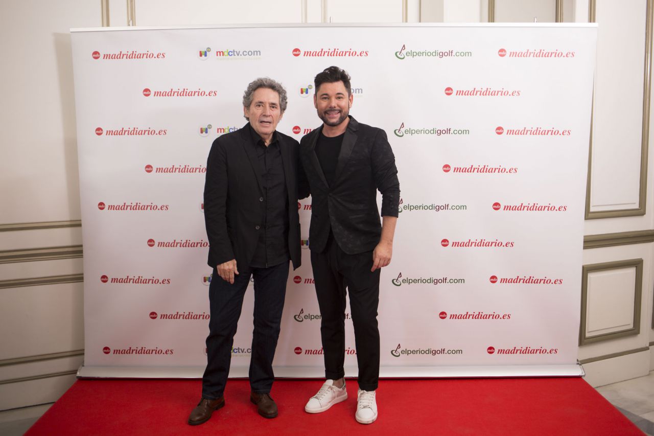 Los cantantes Miguel Ríos y Miguel Poveda.