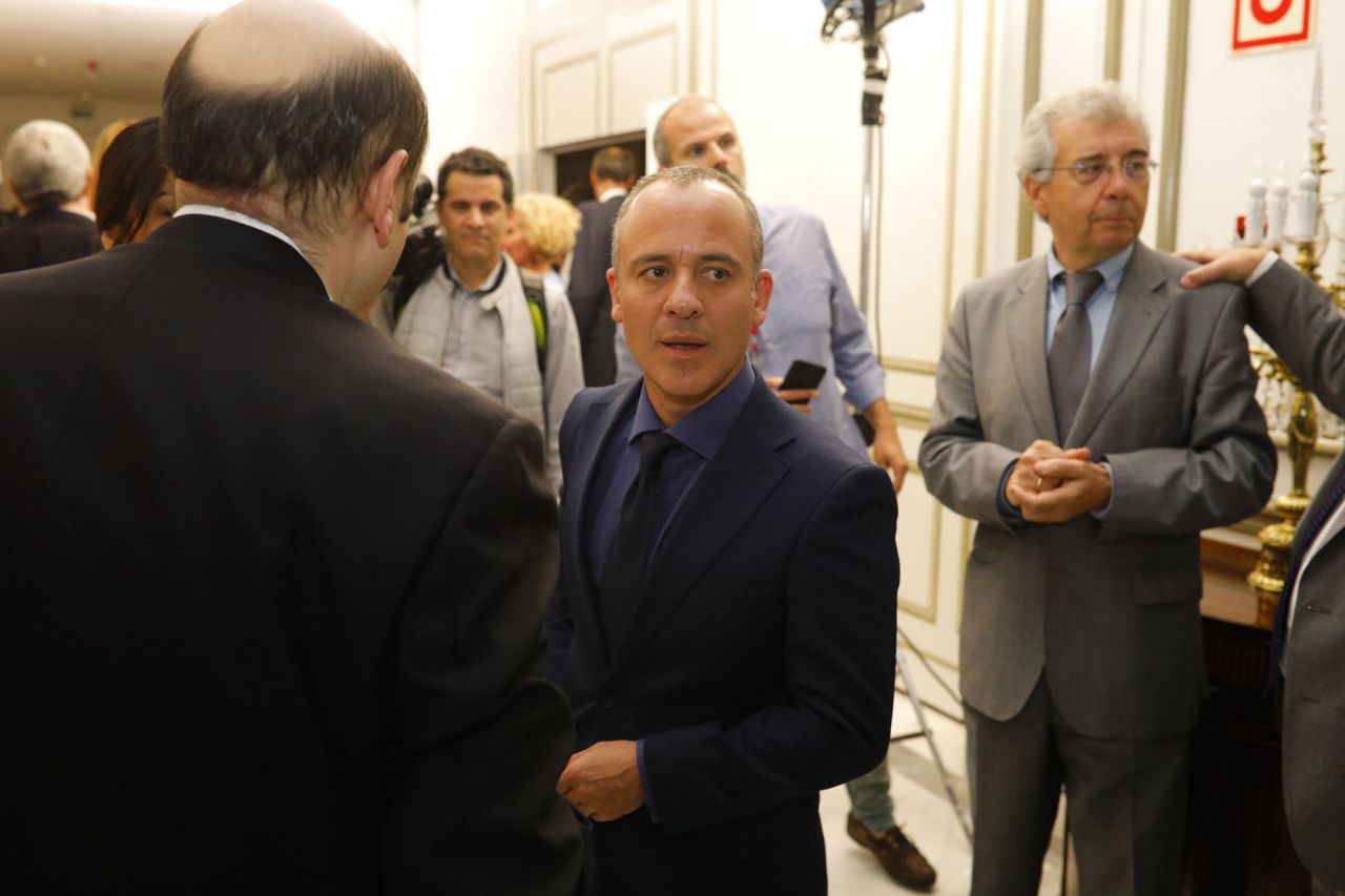 El actor Javier Gutiérrez, Hombre del año, a su llegada a los premios.