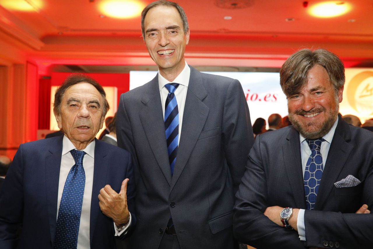 Jesús Núñez, presidente de la Universidad Alfonso X el Sabio, José Antonio Poveda, secretario regional de Escuelas Católicas de Madrid, y Emilio Díaz, responsable de Comunicación y relaciones Institucionales de FERE.