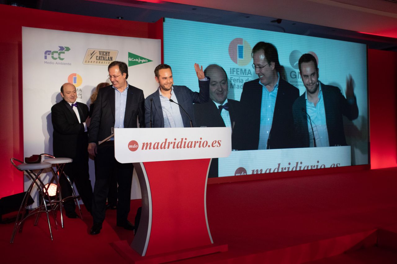 Premio a la Fundación Abracadabra de magos solidarios.