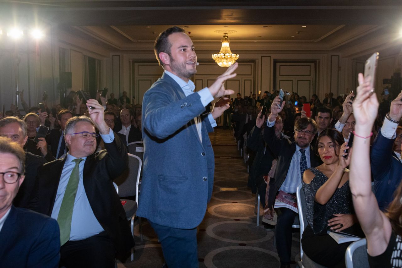 El mago Jorge Blass en un momento de la gala.