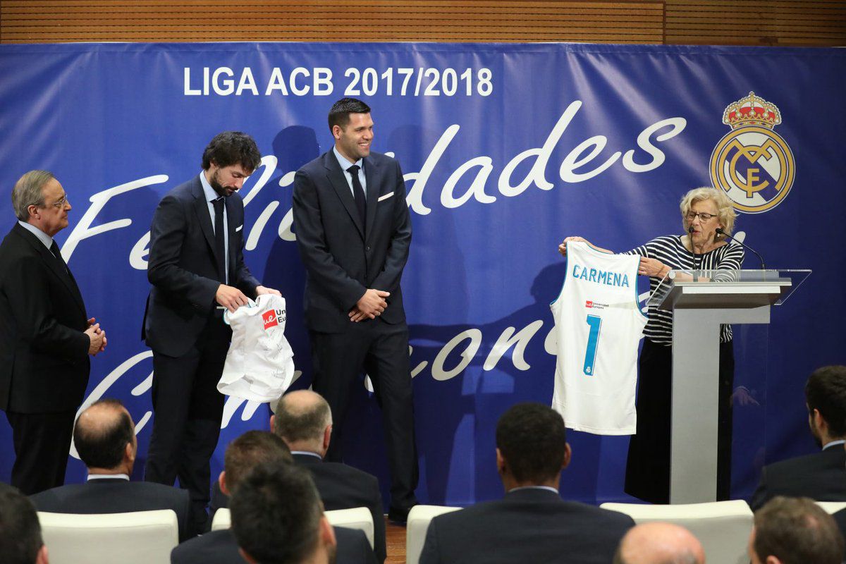 Florentino Pérez, Sergio Llull, Felipe Reyes y Manuela Carmena.