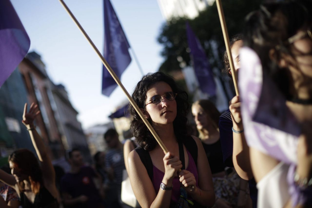 Manifestación en protesta por la puesta en libertad bajo fianza de los condenados por abusos sexuales a una mujer en la fiestas de San Fermín y conocidos como 'La Manada'