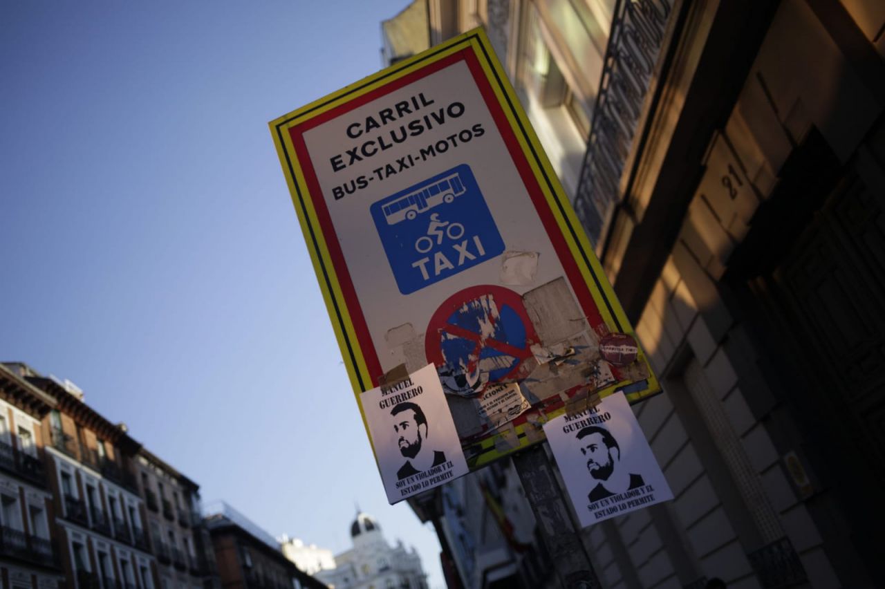 Manifestación en protesta por la puesta en libertad bajo fianza de los condenados por abusos sexuales a una mujer en la fiestas de San Fermín y conocidos como 'La Manada'
