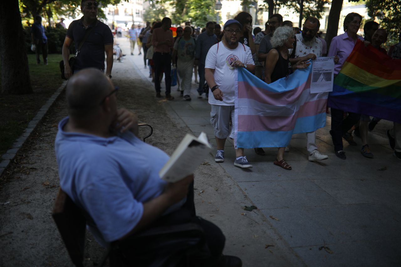 La portavoz del Grupo Socialista en el Ayuntamiento, la primera teniente de alcalde del Consistorio, la concejal presidenta de los distritos de Chamberí y Carabanchel y la portavoz del Gobierno municipal han asistido al acto '40 años de Orgullo en Madrid'.