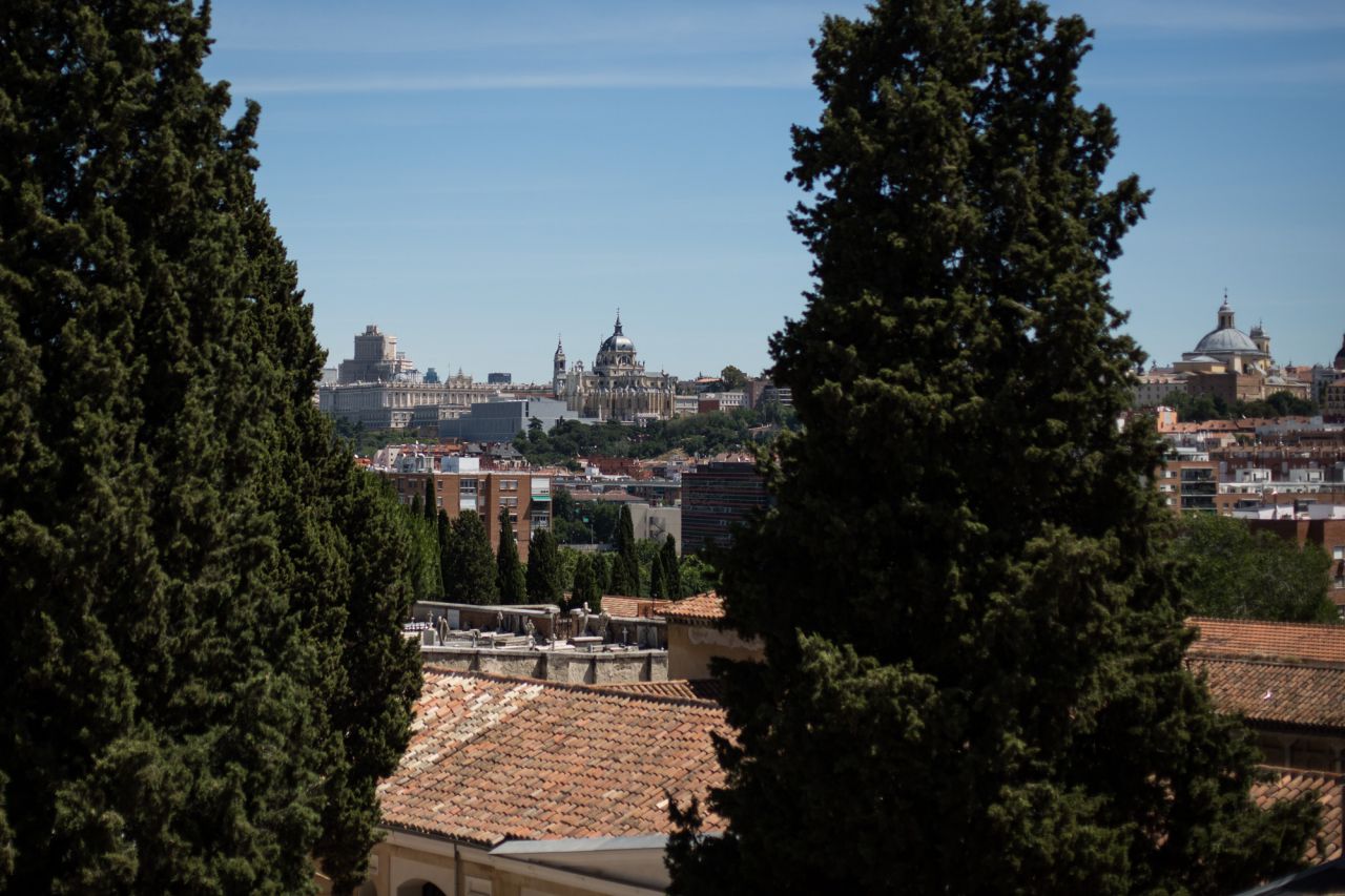 Eran muy cotizados los panteones que permitían visas de la Villa como esta, para que los difuntos disfrutasen de una buena perspectiva eterna de la ciudad.