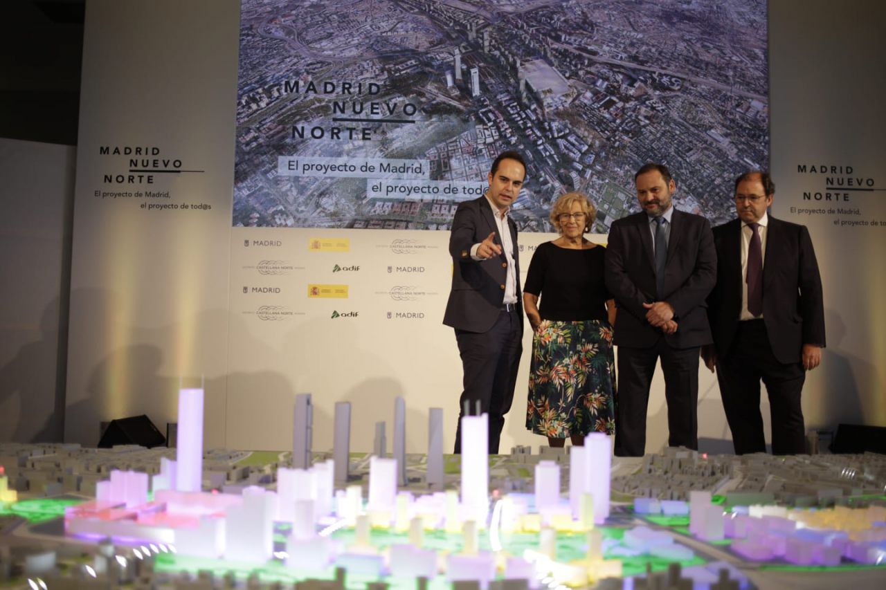 Durante la presentación en Cibeles, el consenso político también ha aparecido para poner como ejemplo de colaboración público-privada esta operación.