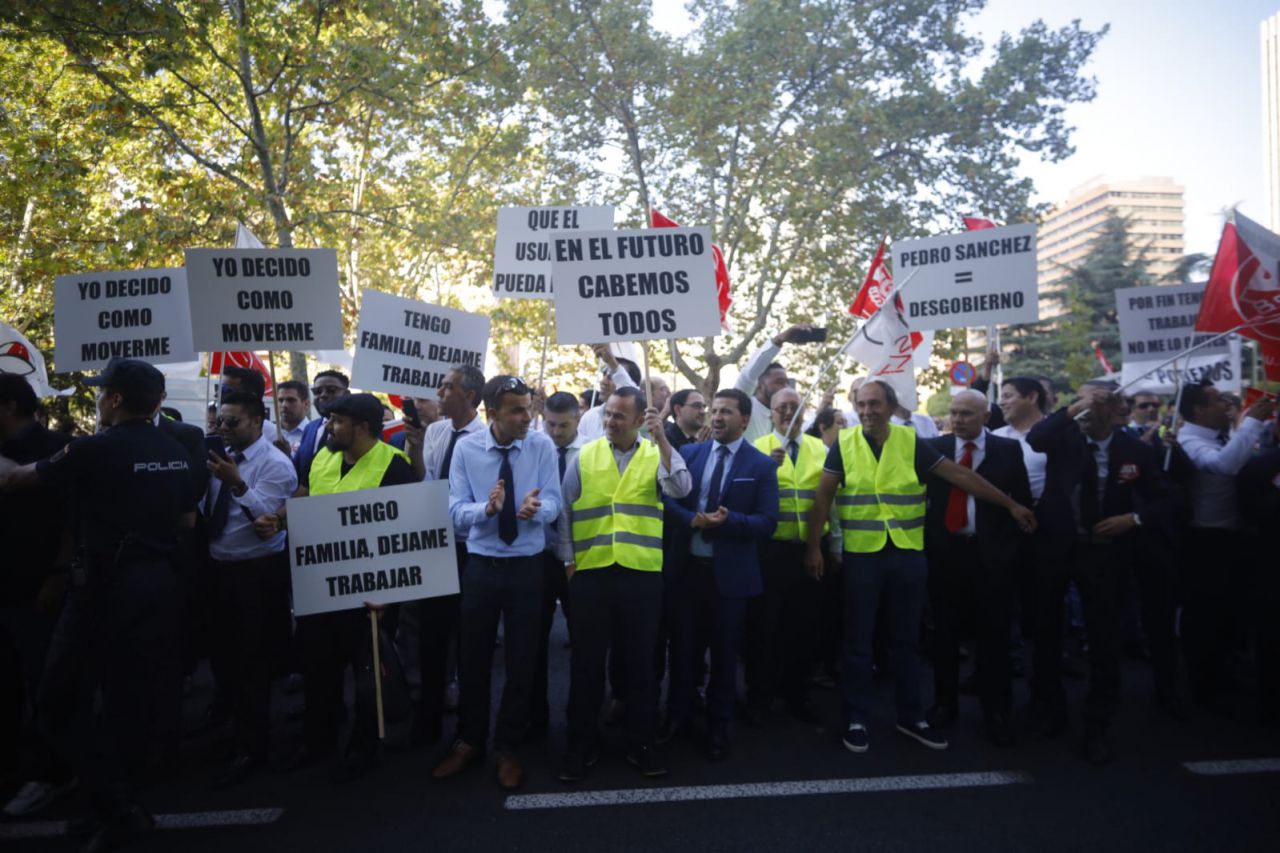 Manifestación de los VTCs en el Paseo de la Castellana.