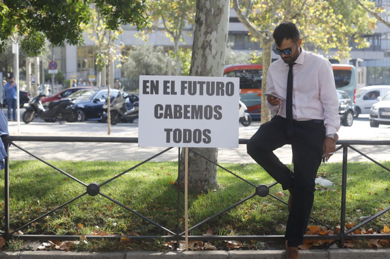 Manifestación de los VTCs en el Paseo de la Castellana. 