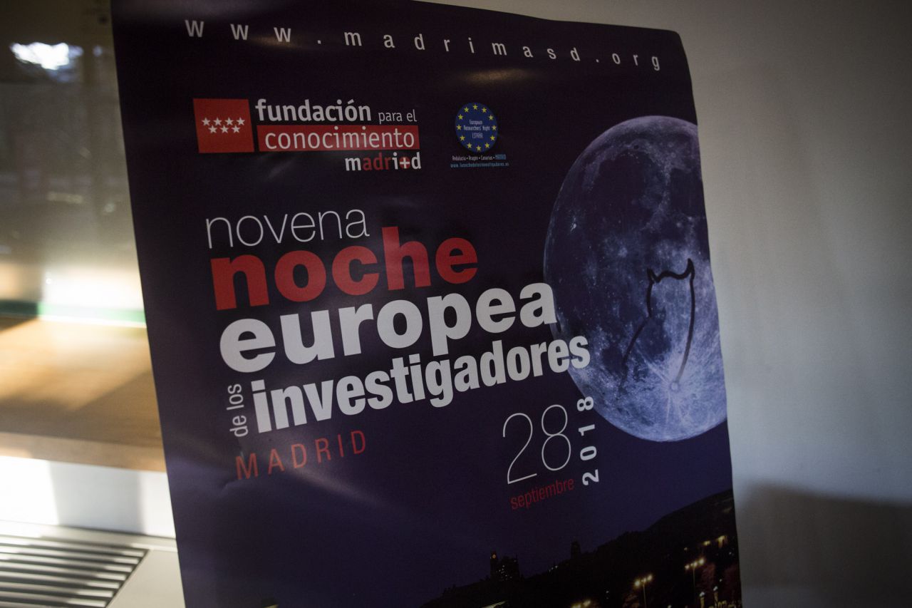 Cartel de la novena edición de la Noche Europea de los Investigadores.