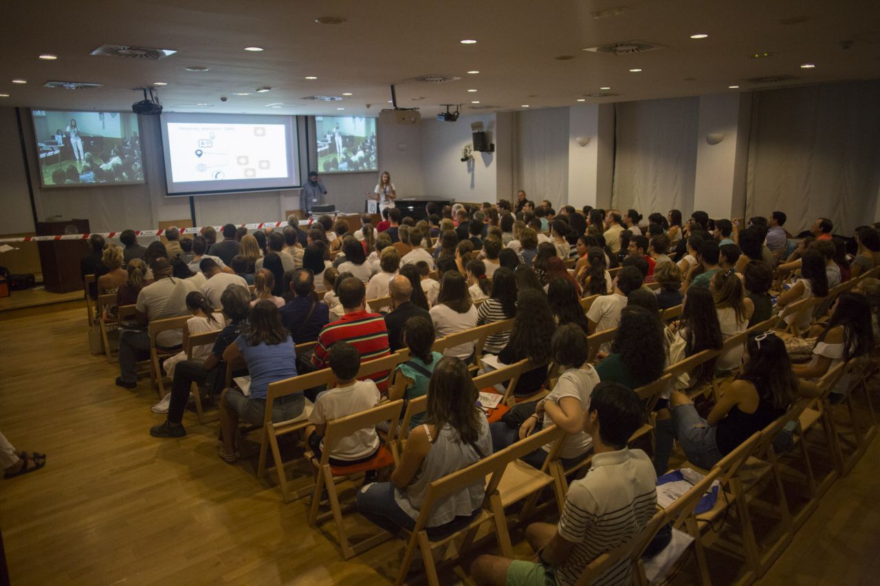 Actividad enmarcada en la Noche de los Investigadores. Los investigadores de los Institutos IMDEA resuelven un asesinato.