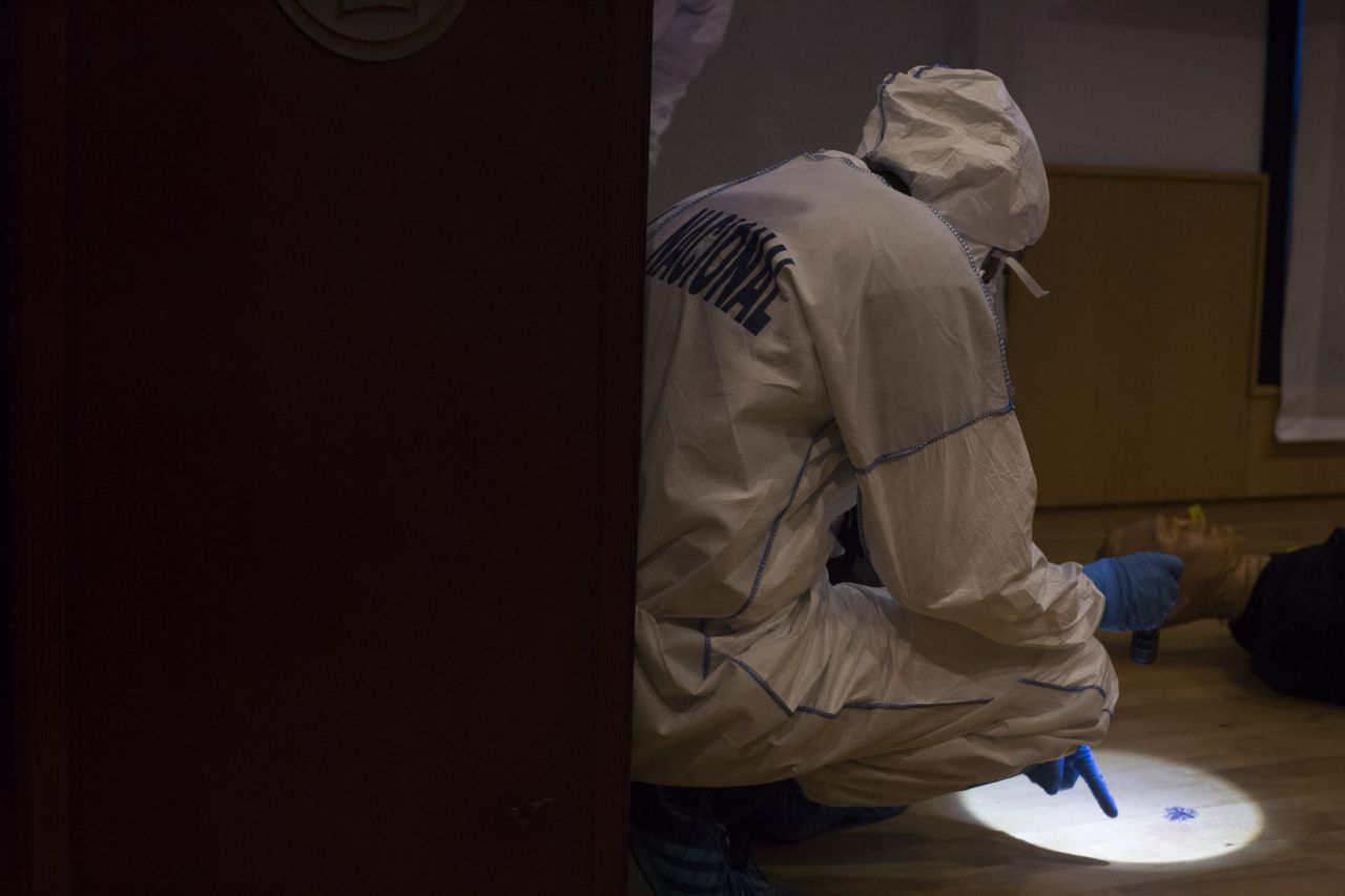 Actividad enmarcada en la Noche de los Investigadores. Los investigadores de los Institutos IMDEA resuelven un asesinato.