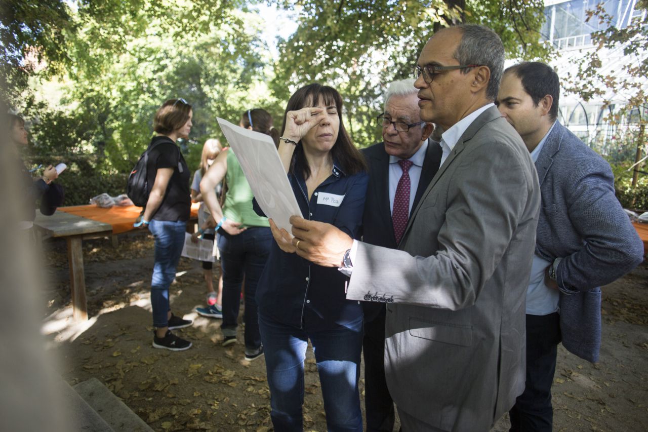 El consejero de Educación, Rafael van Grieken, en el Real Jardín Botánico.