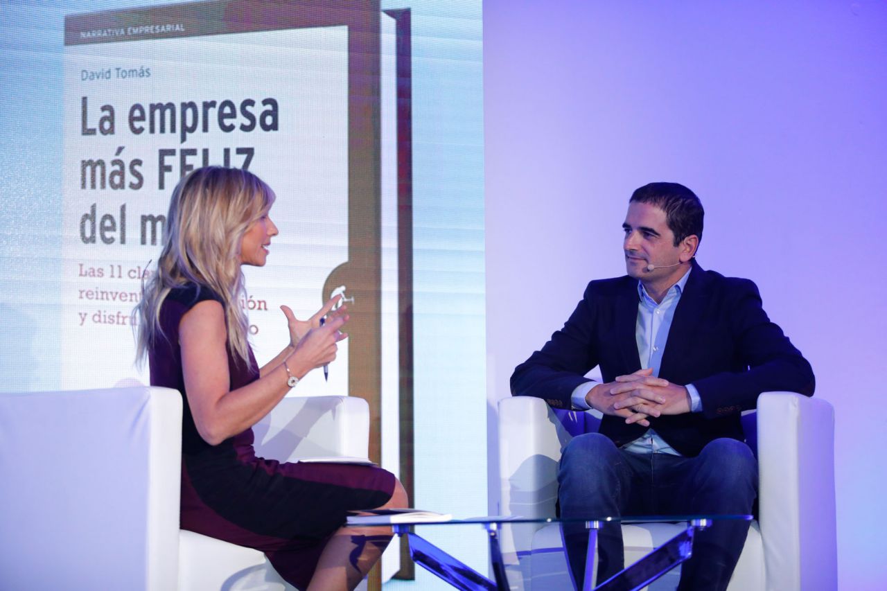 Entrevista a David Tomas por su libro 'La empresa más feliz del mundo'.