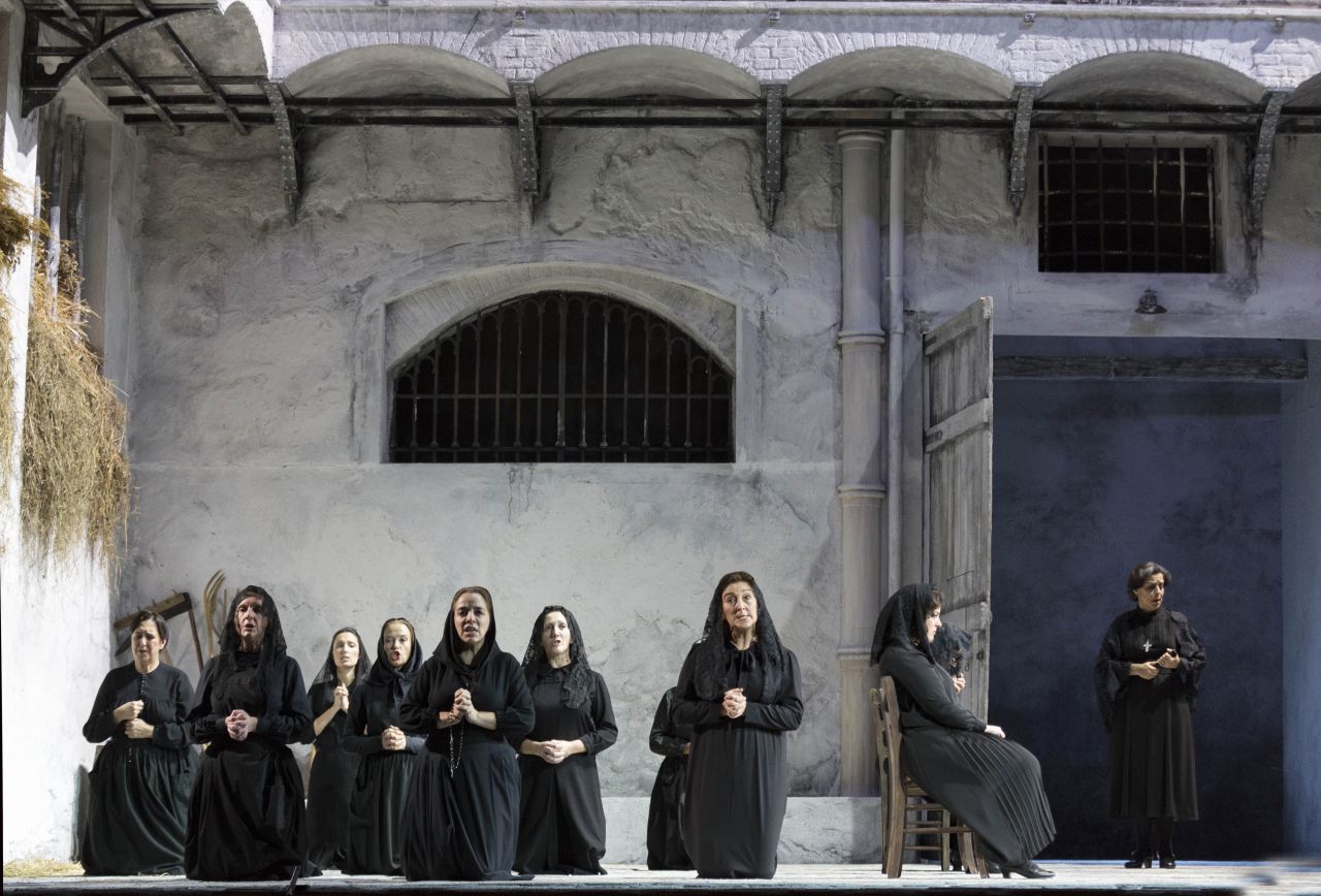 Del 10 al 20 de noviembre en el Teatro de la Zarzuela se representa la versión operística de La Casa de Bernarda Alba.
