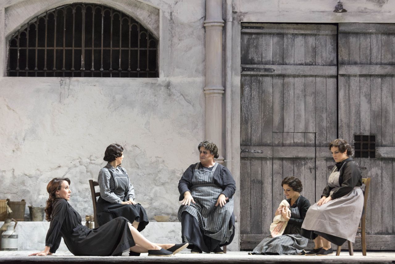 Del 10 al 20 de noviembre en el Teatro de la Zarzuela se representa la versión operística de La Casa de Bernarda Alba.