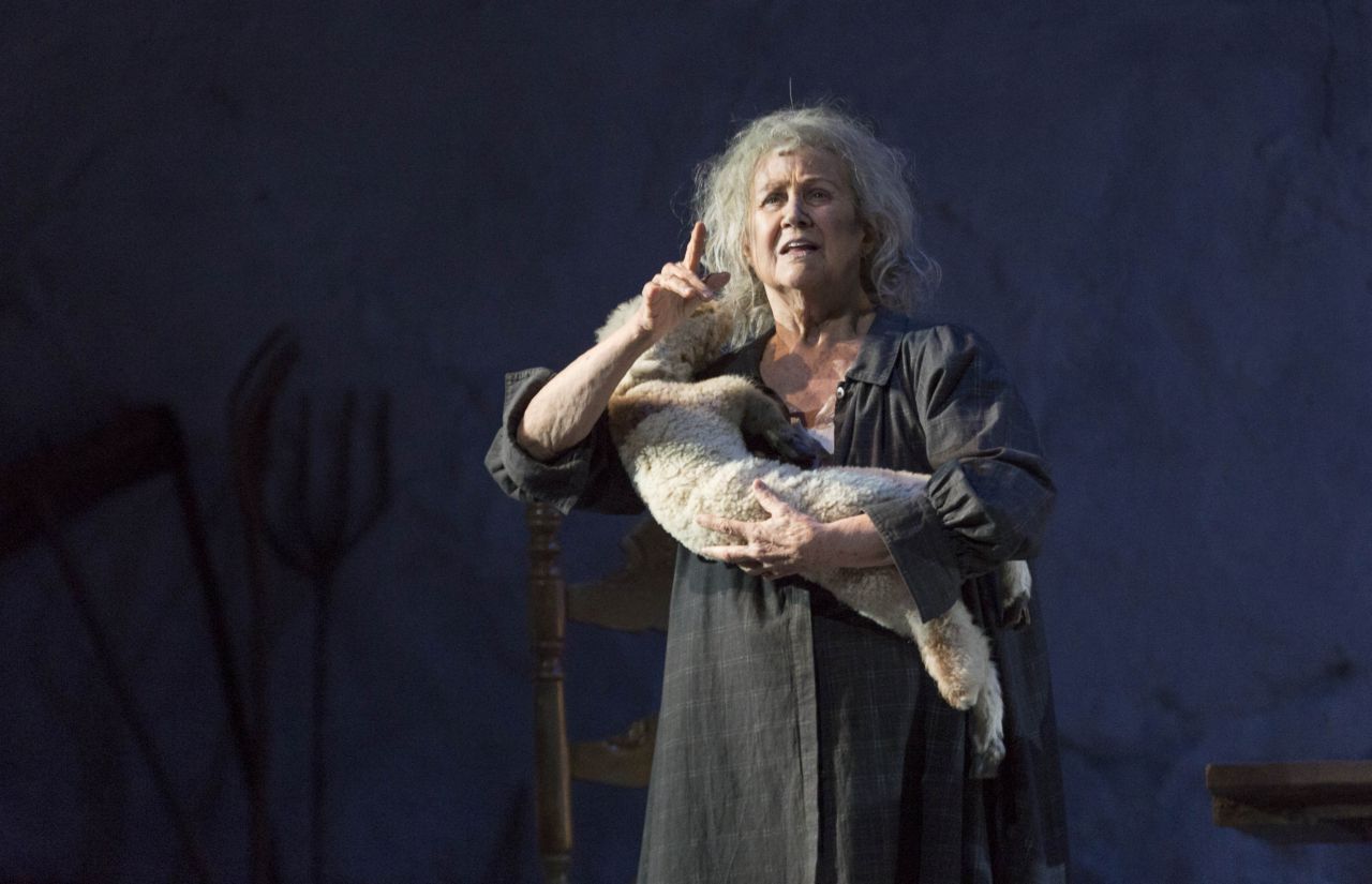 Del 10 al 20 de noviembre en el Teatro de la Zarzuela se representa la versión operística de La Casa de Bernarda Alba.