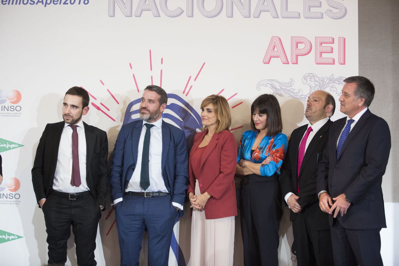 Enrique López, Jaime Treceño, Lourdes Maldonado, Elena Argandoña y Constantino Mediavilla.
