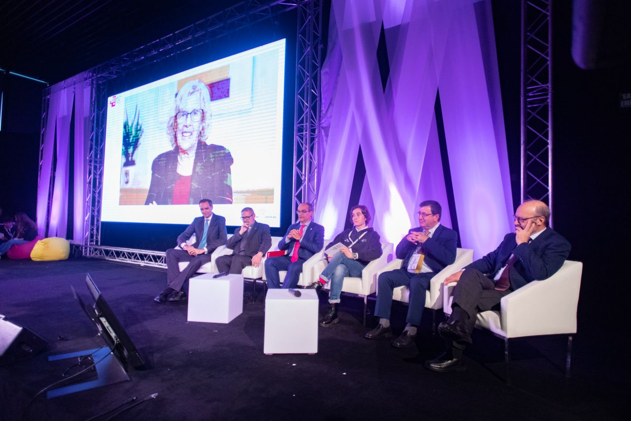 Al acto de inauguración ha asistido el consejero de Educación de la Comunidad de Madrid, Rafael Van Grieken.