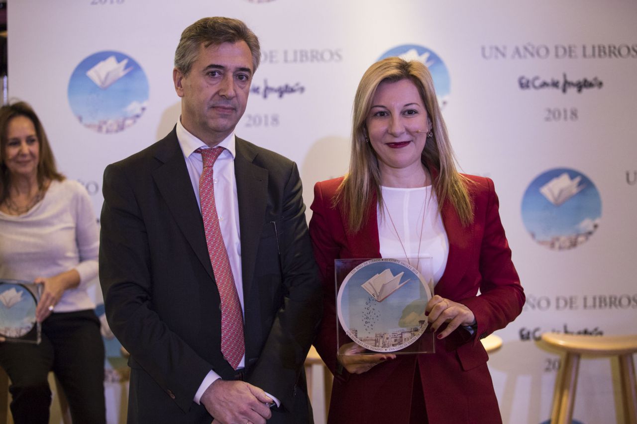 Premio ficción a Eva García Sáenz por los señores del tiempo 