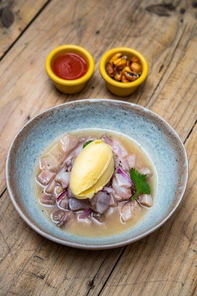 Ceviche de corvina salvaje con cítricos y sorbete de mandarina